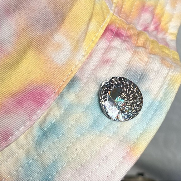 TIK TOK Bucket Hat - Picture 2 of 3